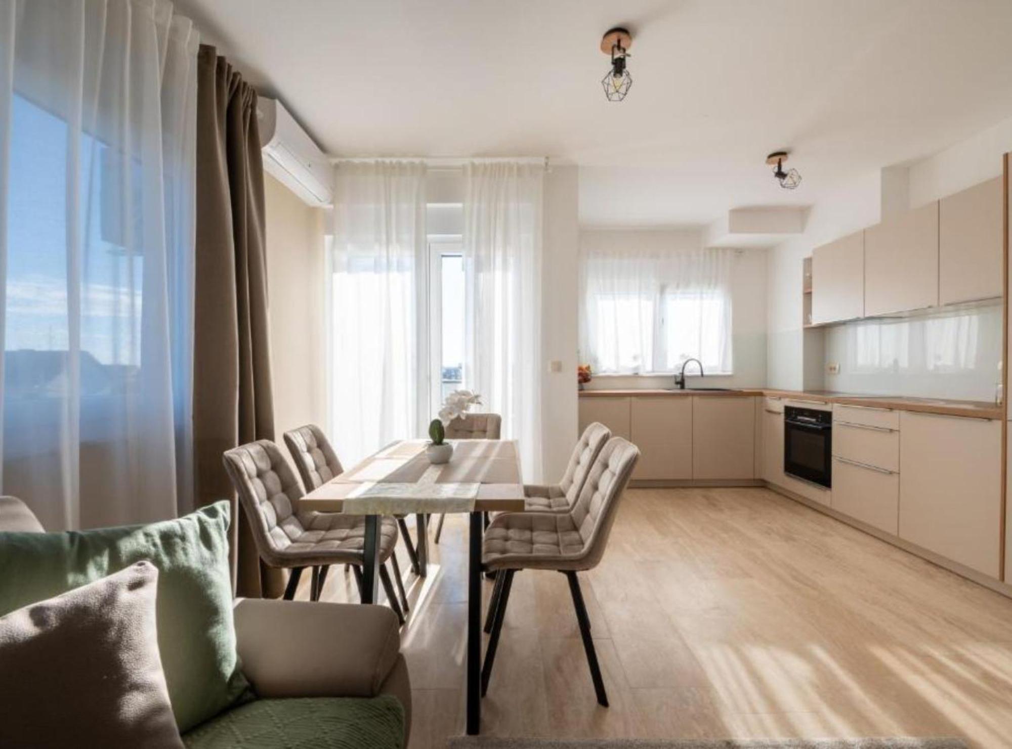 Apartment Kona - Free Parking & Self Check-In Ivanja Reka Exterior photo